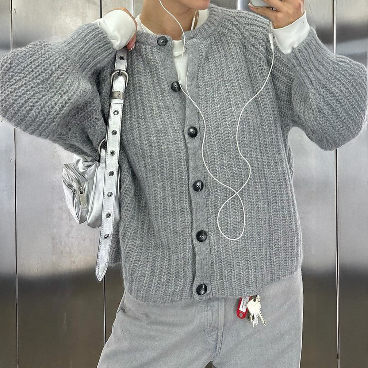 Women's Chunky Ribbed Knit Round Neck Button Cardigan